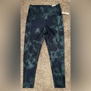 NWT, Victoria Secret 7/8 Leggings, Green & Black Tie Dye, Size 10